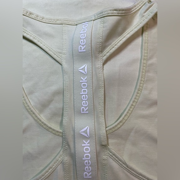 NWT $35R Reebok Womens Racer Back Tank Size M - Picture 8 of 10